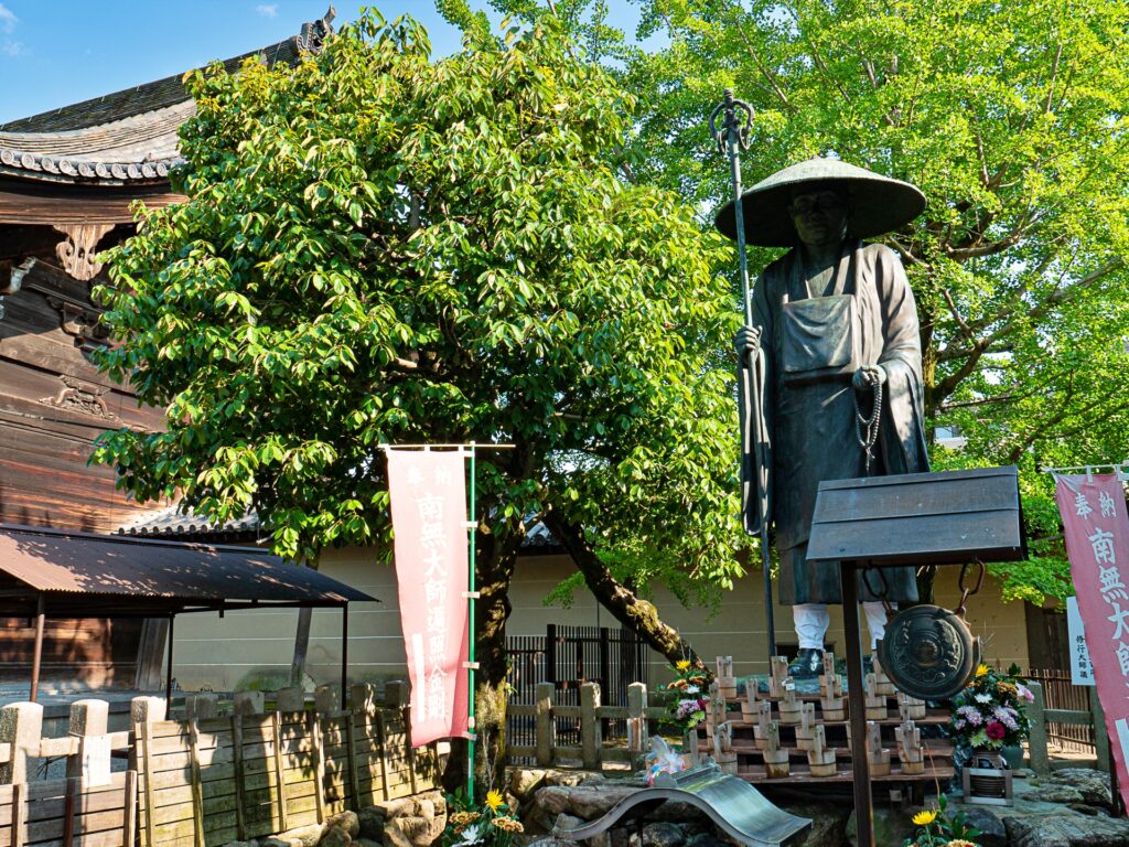 東寺　空海像